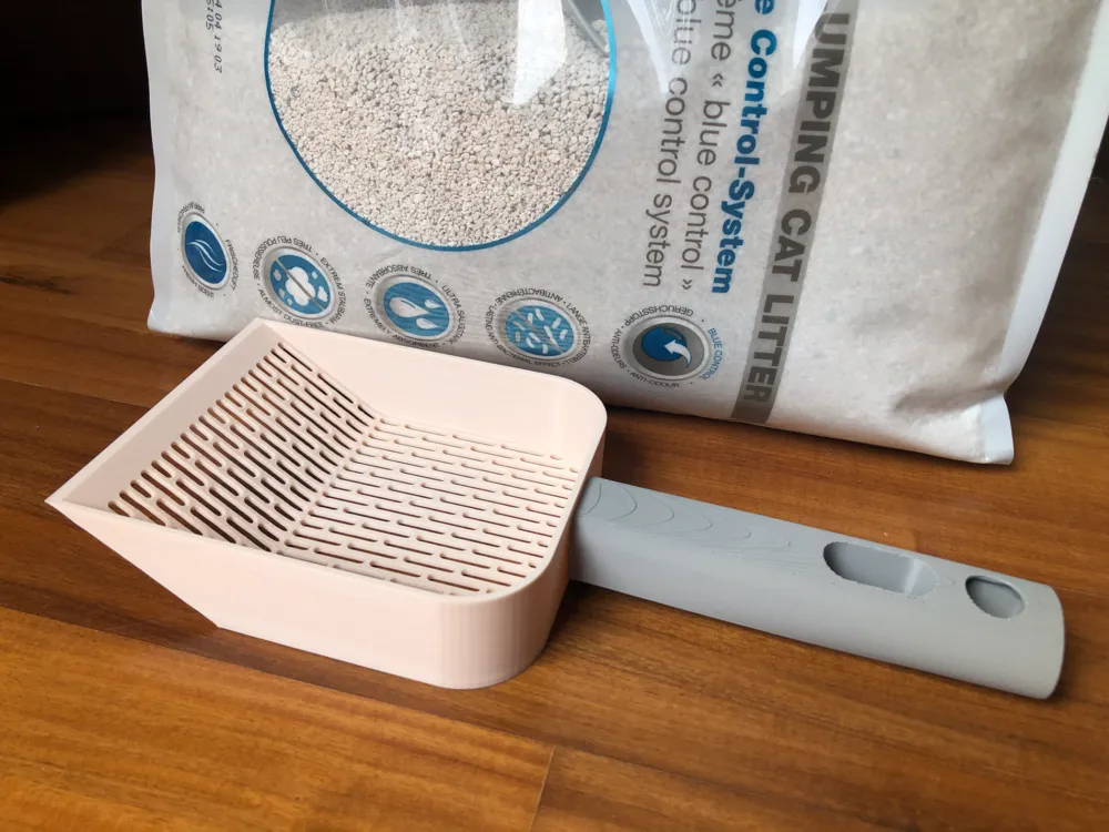 Compact Yet Mighty Cat Litter Scoop
