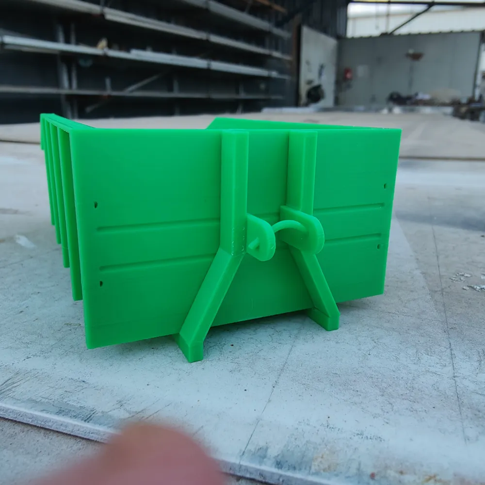 construction dumpster, photo 2 of 4 - construction dumpster Miniatures