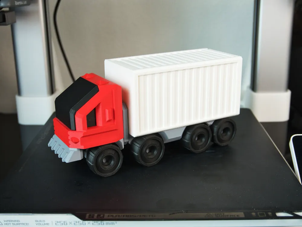 Container Hauler - Model Kit, photo 4 of 4 - Container Hauler - Model Kit Models, RC & Drones