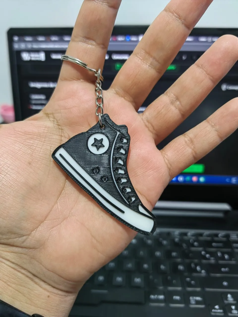 Converse llaverito con o sin nombre personalizado, photo 3 of 4 - Tennis, Badminton & Pickleball, key ring