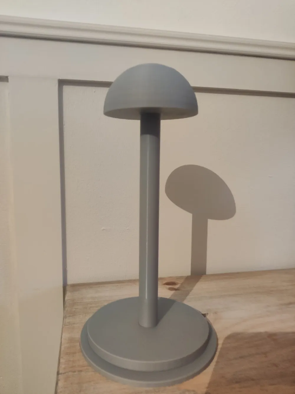 Cosplay Helmet Stand