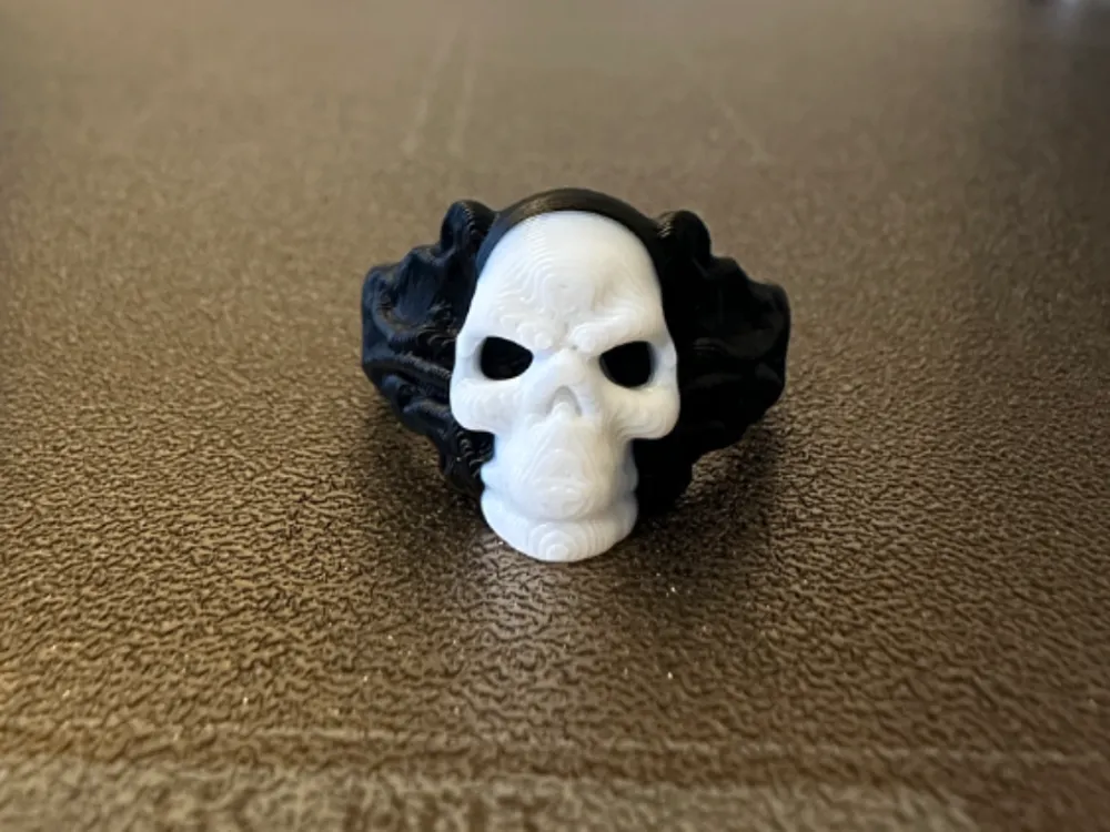 Skull ring, photo 4 of 4 - Skull ring Jewellery & Accessories