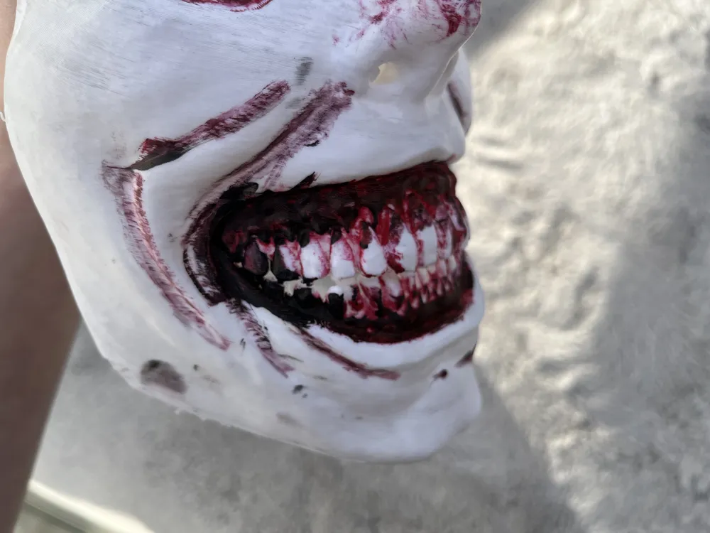 Creepy Mask, photo 4 of 4 - Creepy Mask Props & Cosplay