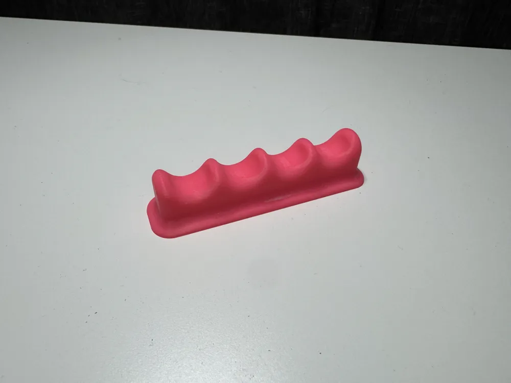 Curvy Brush Holder, photo 3 of 4 - Curvy Brush Holder Hobby & DIY