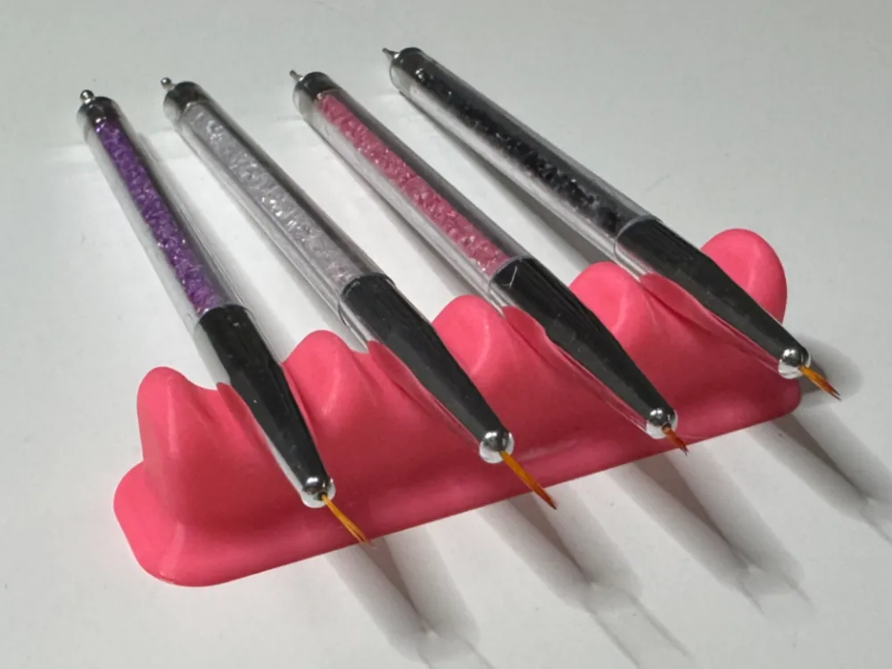 Curvy Brush Holder - Other Hobby & DIY, in stock in India