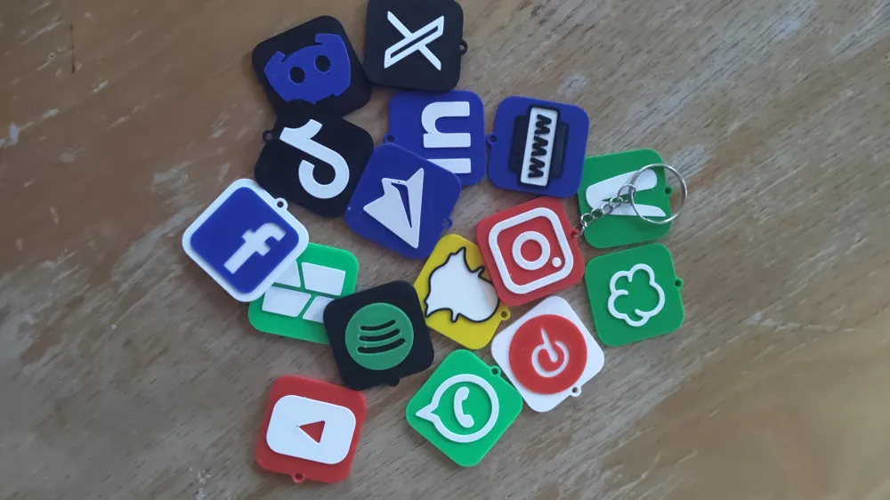 Custom NFC Keychains for Social Media, photo 2 of 4 - Photo & Custom Keychains, nfctag