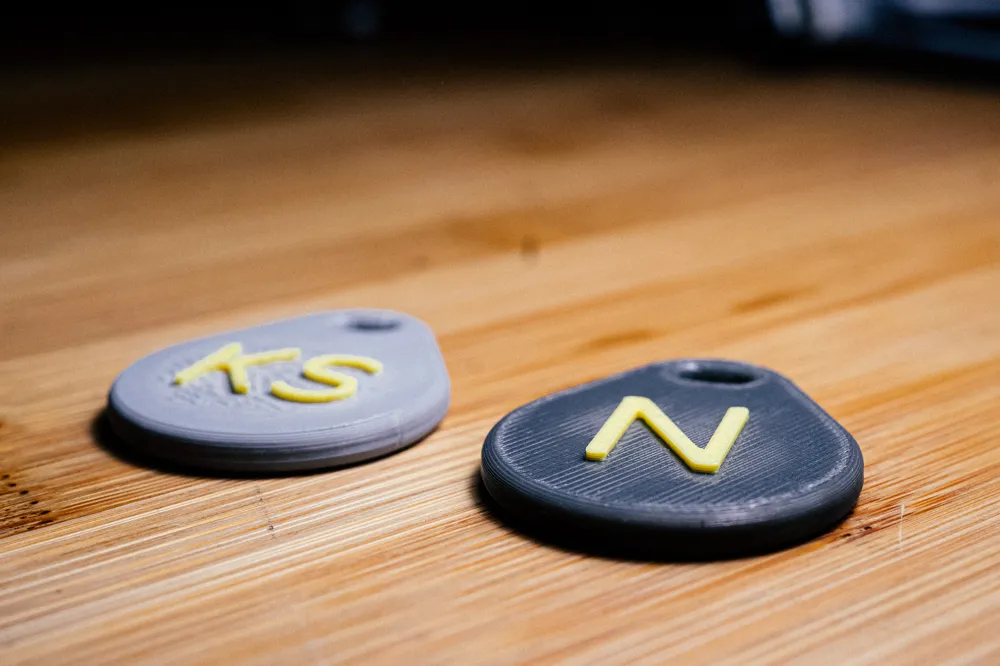 Customizable NFC Tag Keychain (Text + Logo), photo 3 of 4 - Photo & Custom Keychains, SCAD