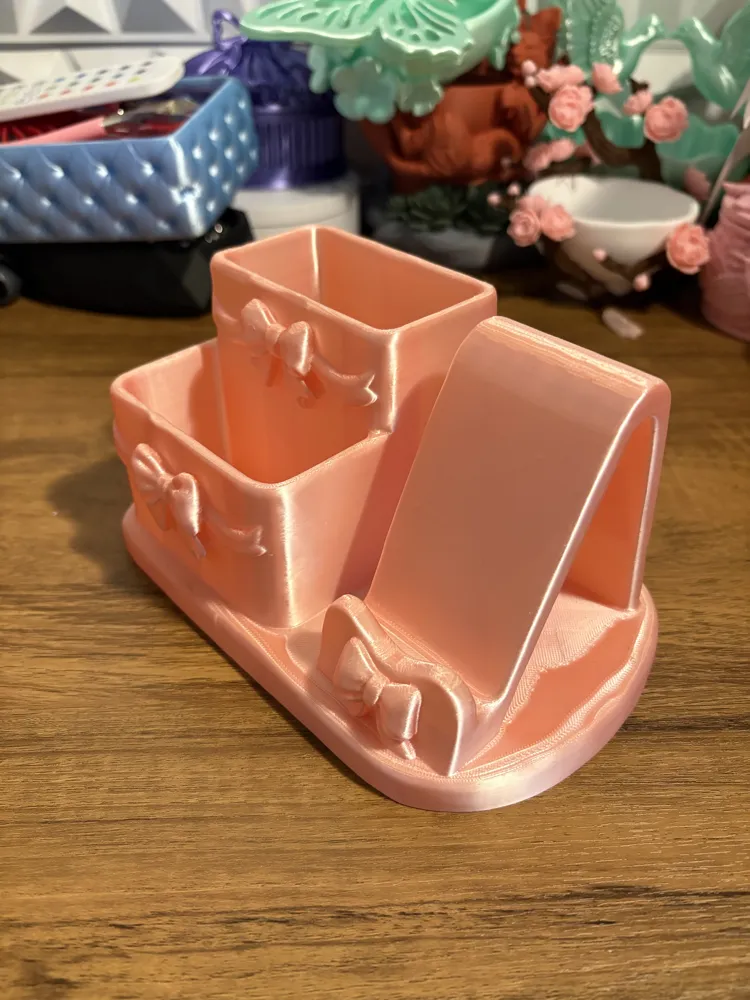 Coquette Bow Desk Organiser with Phone Stand, photo 3 of 4 - Stands with Storage, cute 2026