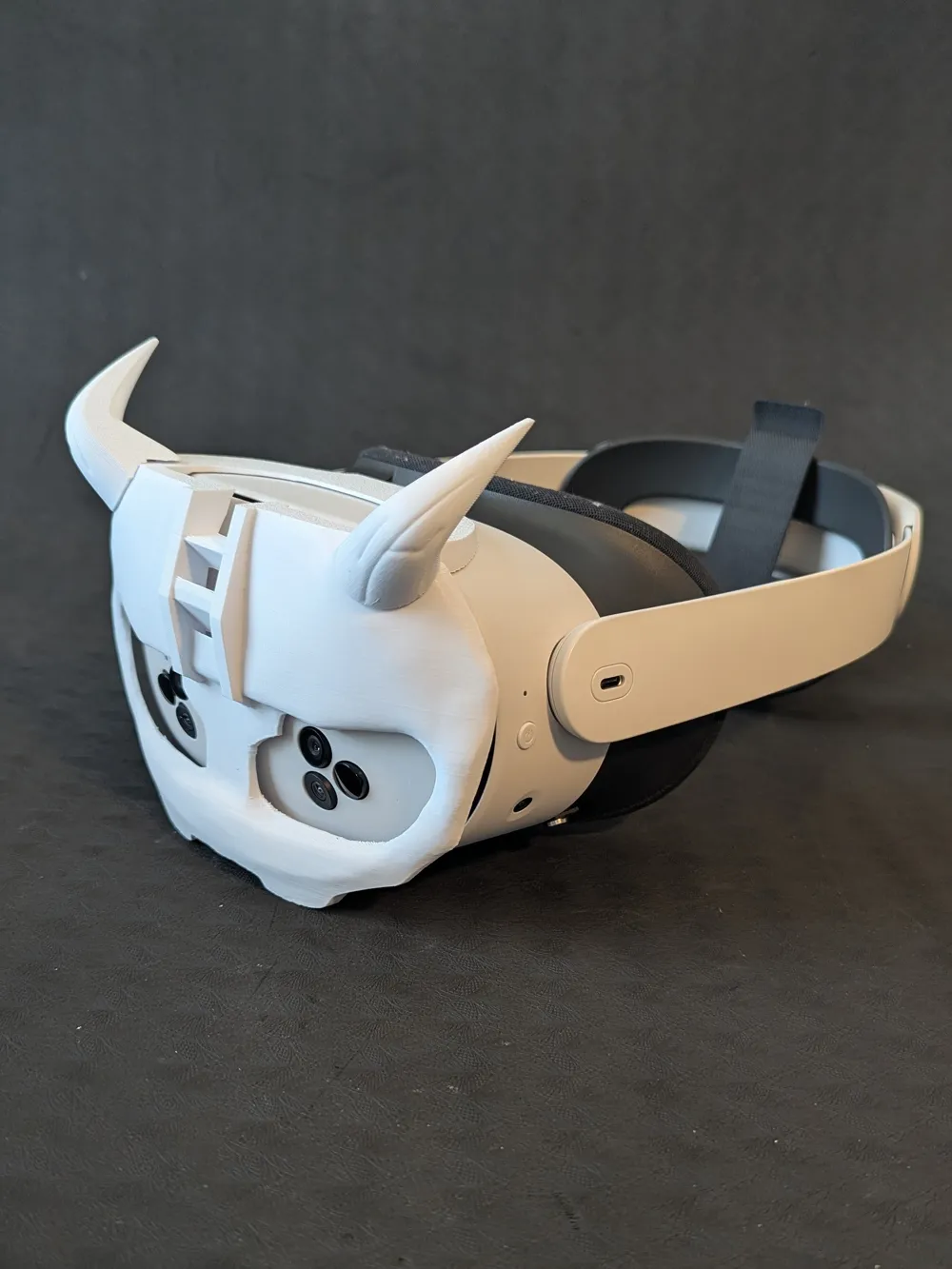 Cyber Oni Mask for Quest 3s, photo 4 of 4 - Cyber Oni Mask for Quest 3s Props & Cosplay