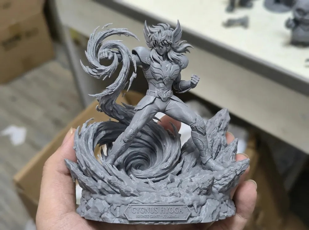 CABALLERO DEL CISNE, HYOGA, SAINT SEIYA, photo 2 of 4 - CABALLERO DEL CISNE, HYOGA, SAINT SEIYA Toys & Games