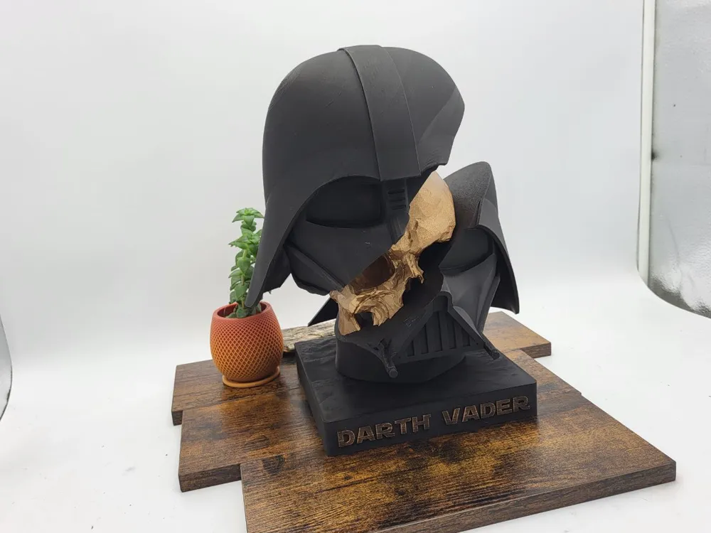 DARTH VADER STAR WARS ART HELMET, photo 4 of 4 - DARTH VADER STAR WARS ART HELMET Props & Cosplay