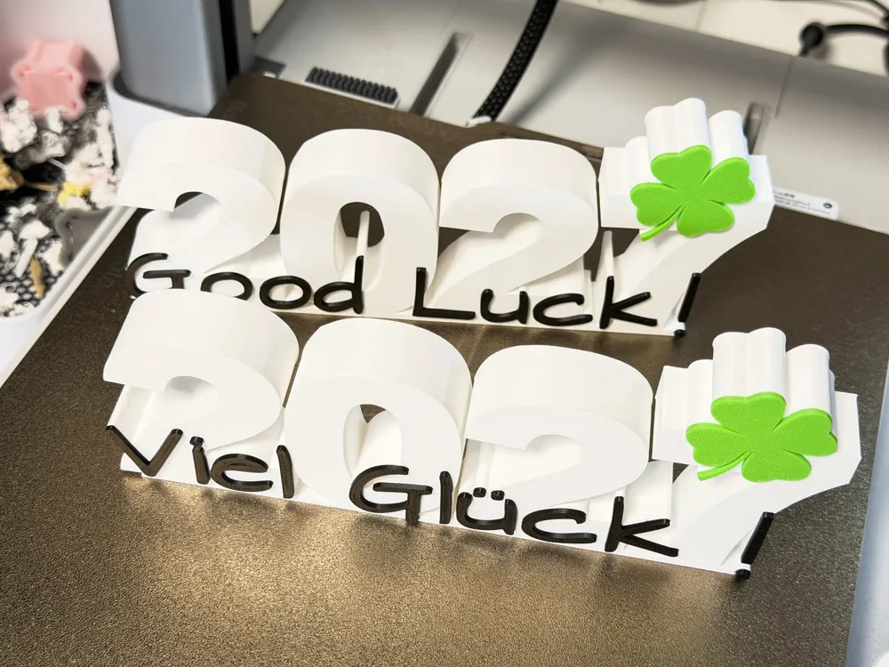 2027 Viel Glück/Good Luck, photo 3 of 4 - 2027 Viel Glück/Good Luck Household