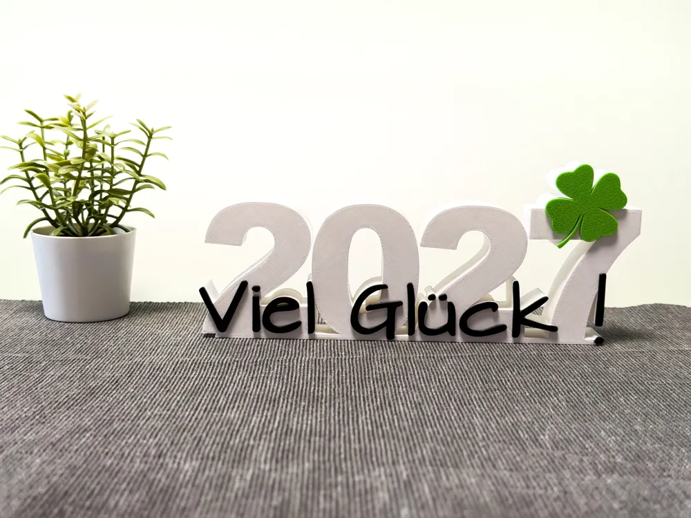 2027 Viel Glück/Good Luck, photo 4 of 4 - 2027 Viel Glück/Good Luck Household