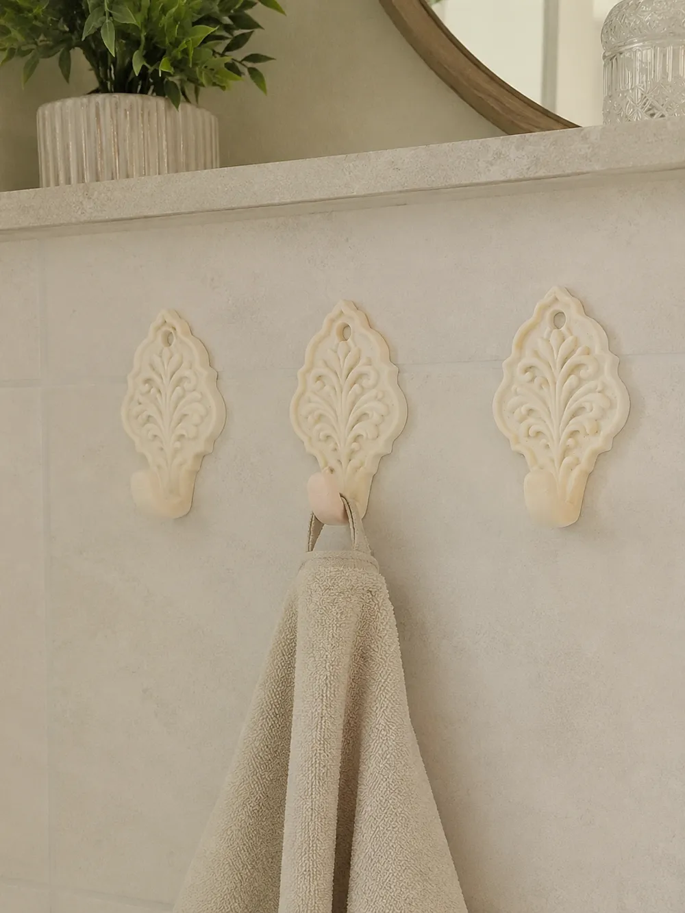 Decorative Wall Hooks, 2 Designs & Multiple Sizes, photo 5 of 5 - Coat, Towel & Wall Hooks, elegant