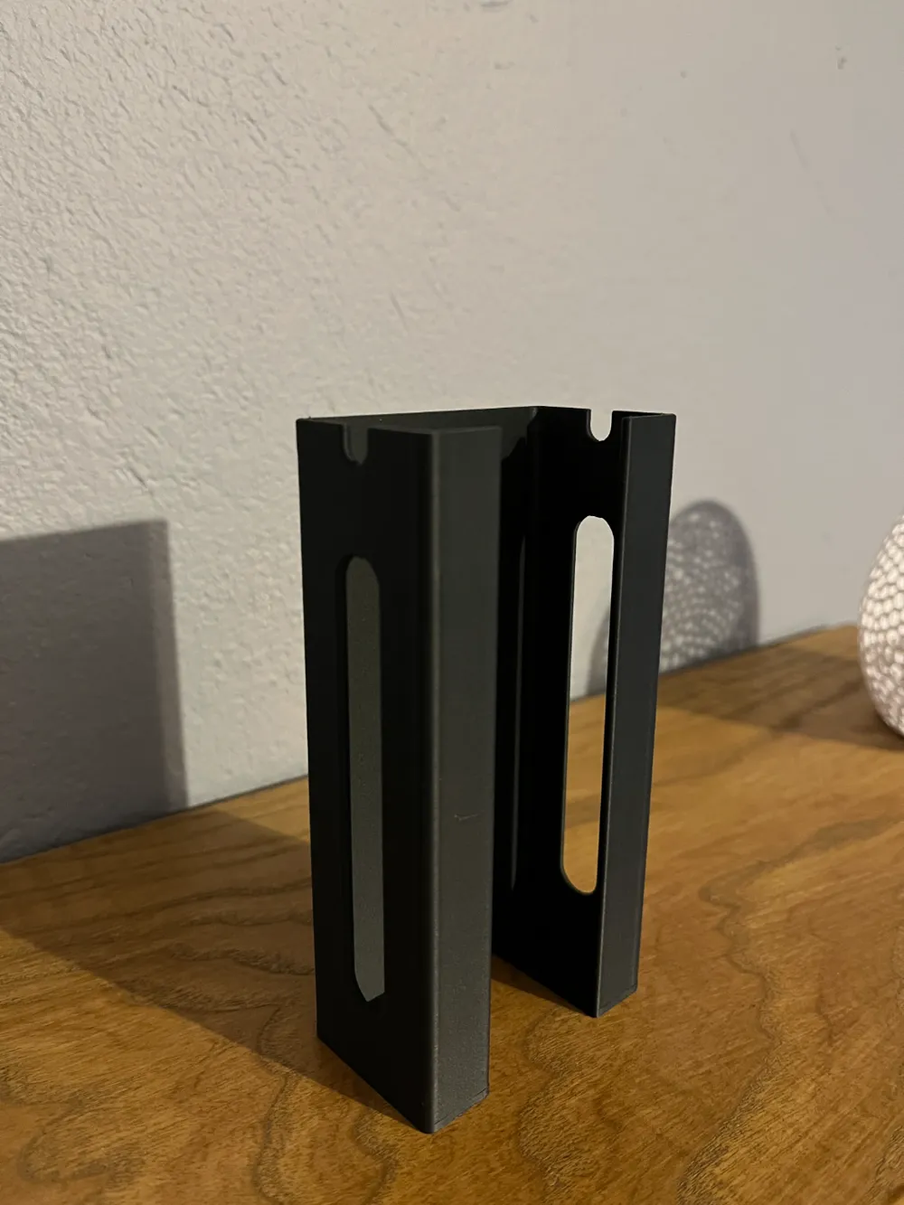 Dell 65W laptop charger holder, photo 2 of 4 - Dell 65W laptop charger holder Household