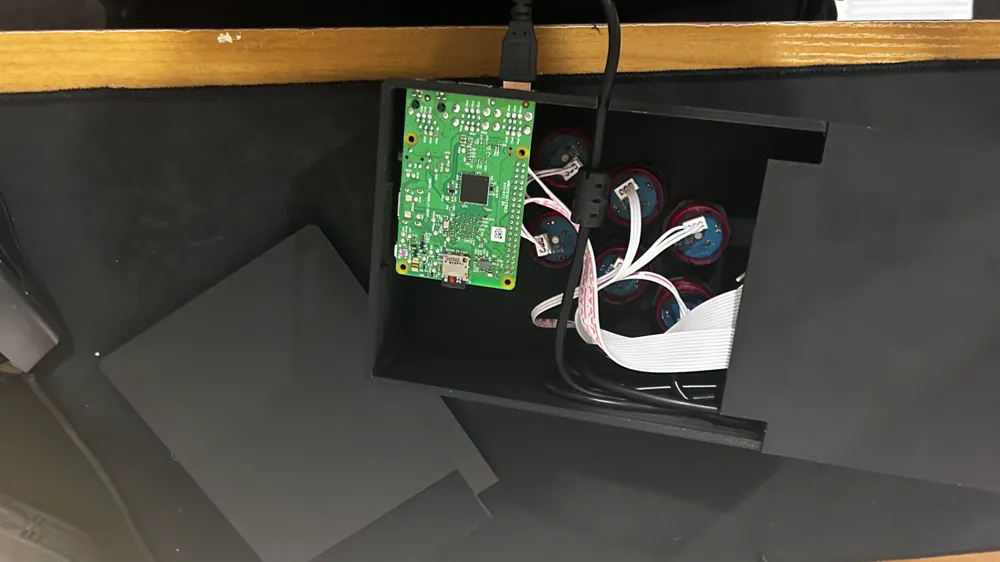 Desktop Arcade Controller (Raspberry Pi), photo 2 of 4 - Desktop Arcade Controller (Raspberry Pi) Hobby & DIY