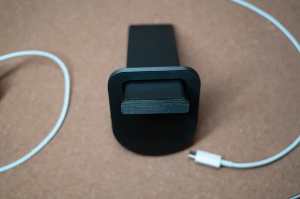 Desktopstand for MagSafe Dash Mount, photo 4 of 4 - Desktopstand for MagSafe Dash Mount Household