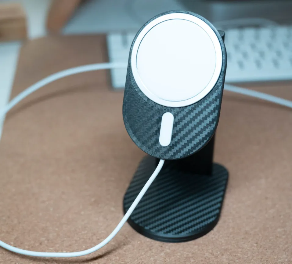 Desktopstand for MagSafe Dash Mount - Office, in stock in India