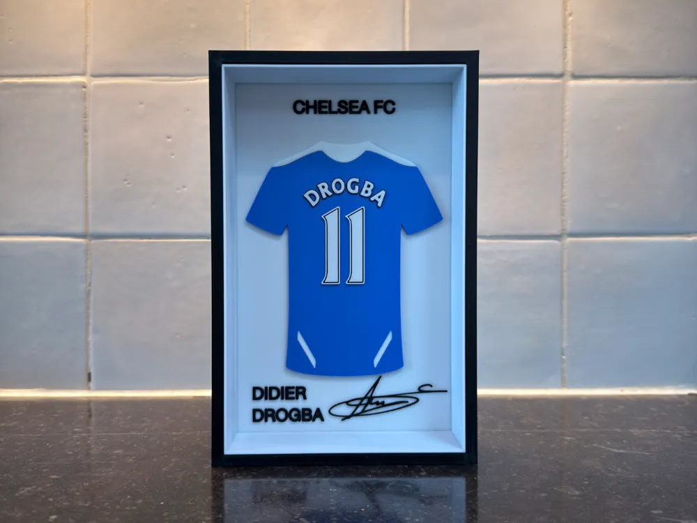 Chelsea FC - Jersey Frame, photo 3 of 4 - Chelsea FC - Jersey Frame Sports & Fitness