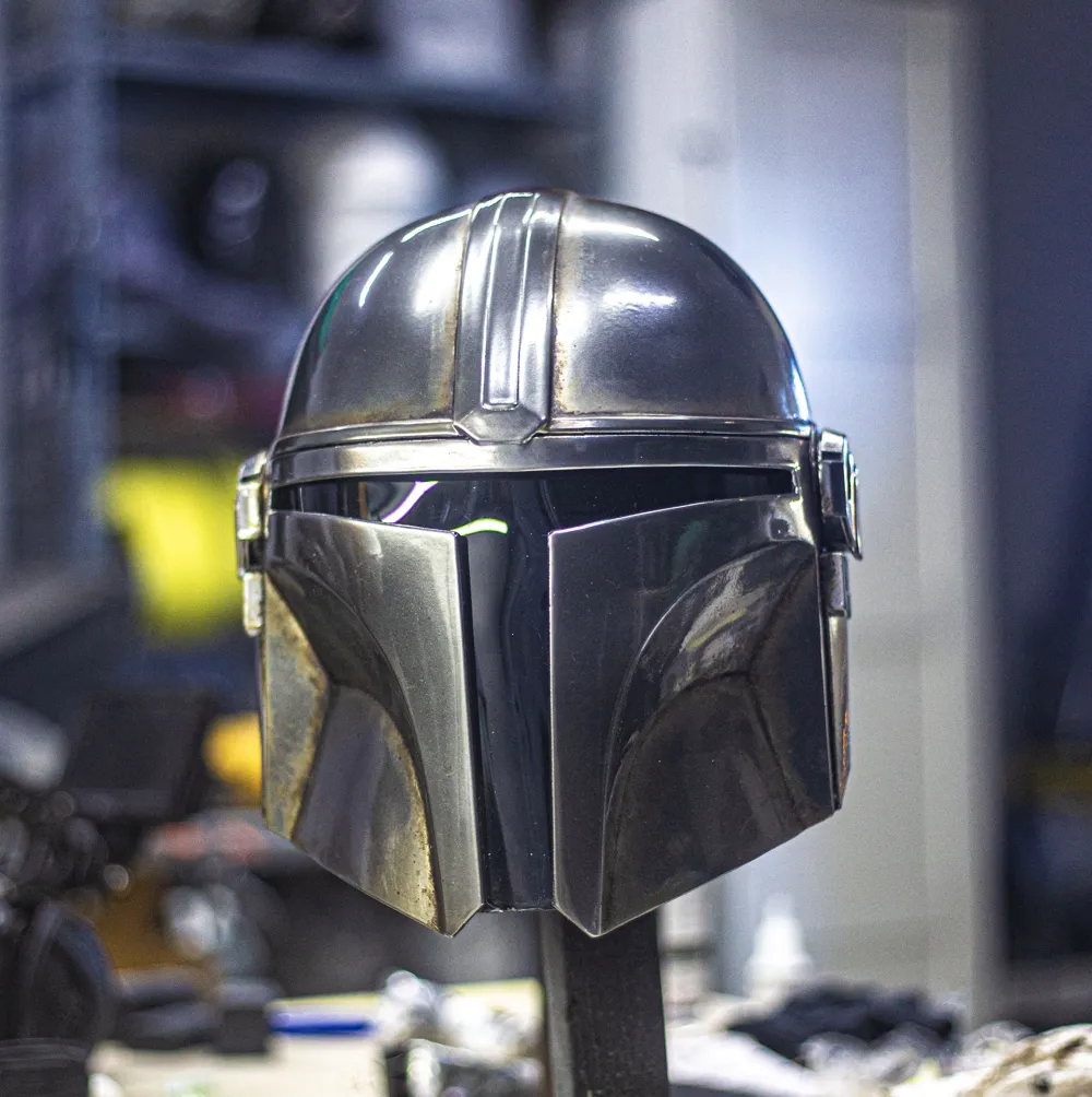 Din Djarin Mandalorian beskar helmet, photo 3 of 4 - Din Djarin Mandalorian beskar helmet Props & Cosplay