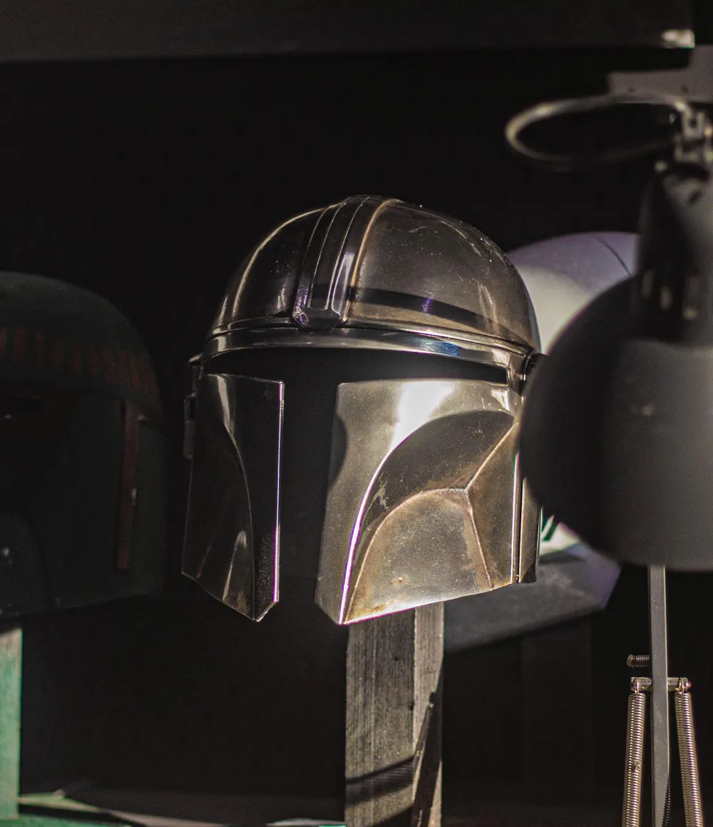 Din Djarin Mandalorian beskar helmet, photo 4 of 4 - Din Djarin Mandalorian beskar helmet Props & Cosplay
