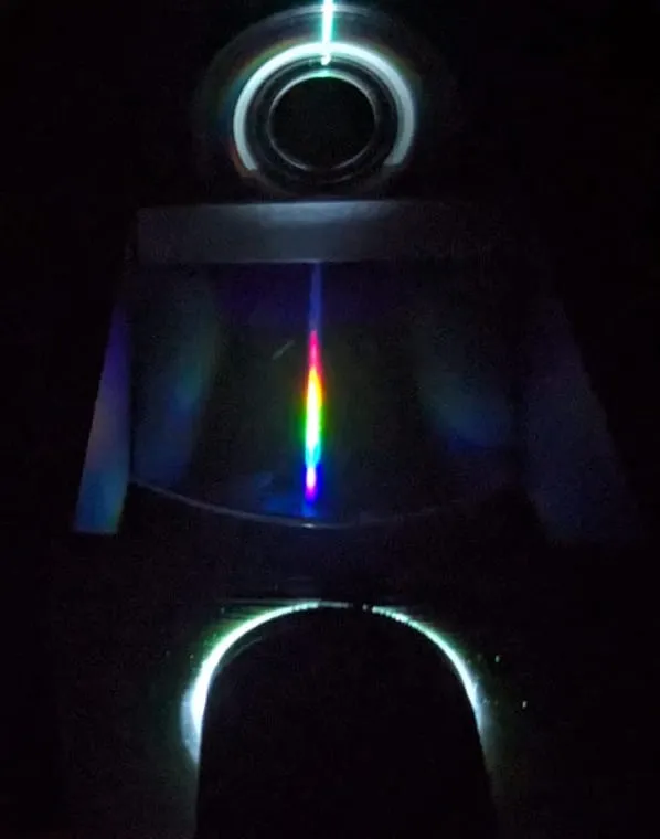 DIY Spectroscope, photo 4 of 4 - DIY Spectroscope Learning & STEM
