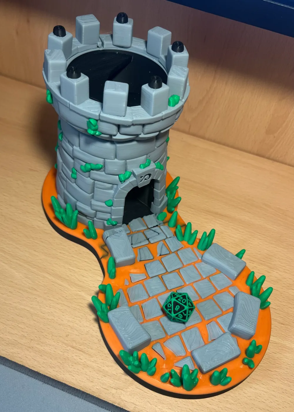 DnD dice Tower, photo 3 of 4 - DnD dice Tower Toys & Games