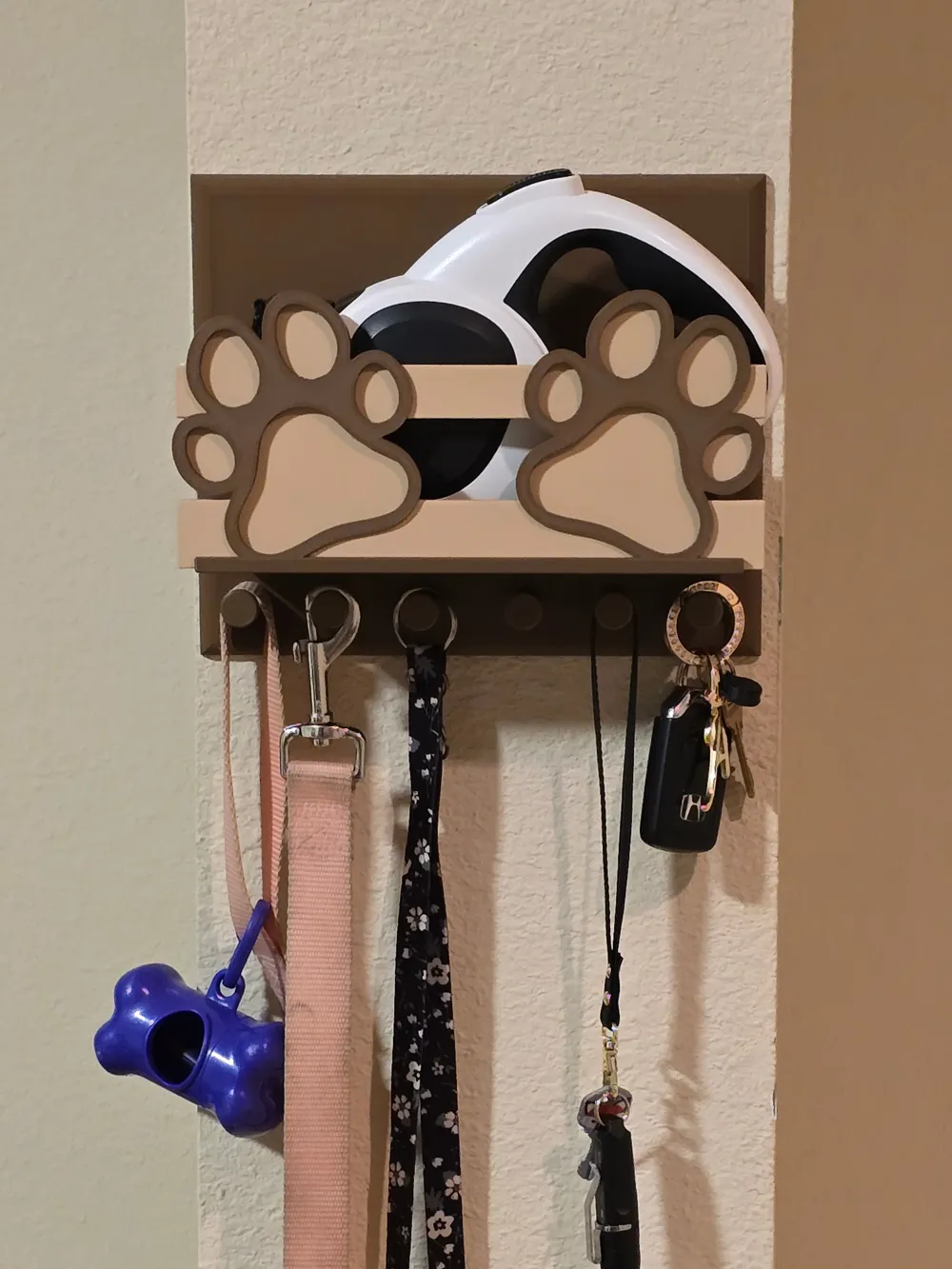 Dog Leash Holder, photo 3 of 4 - Dog Leash Holder Household