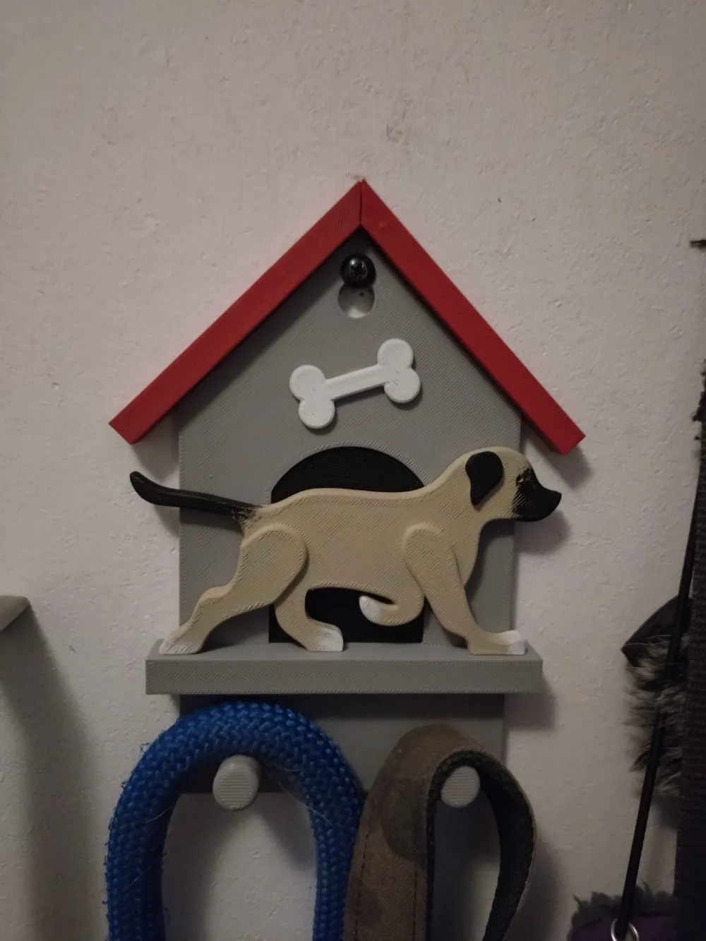 Dog or cat or ferret lead leash holder, photo 3 of 4 - Leash & Poop-bag Holders, animal
