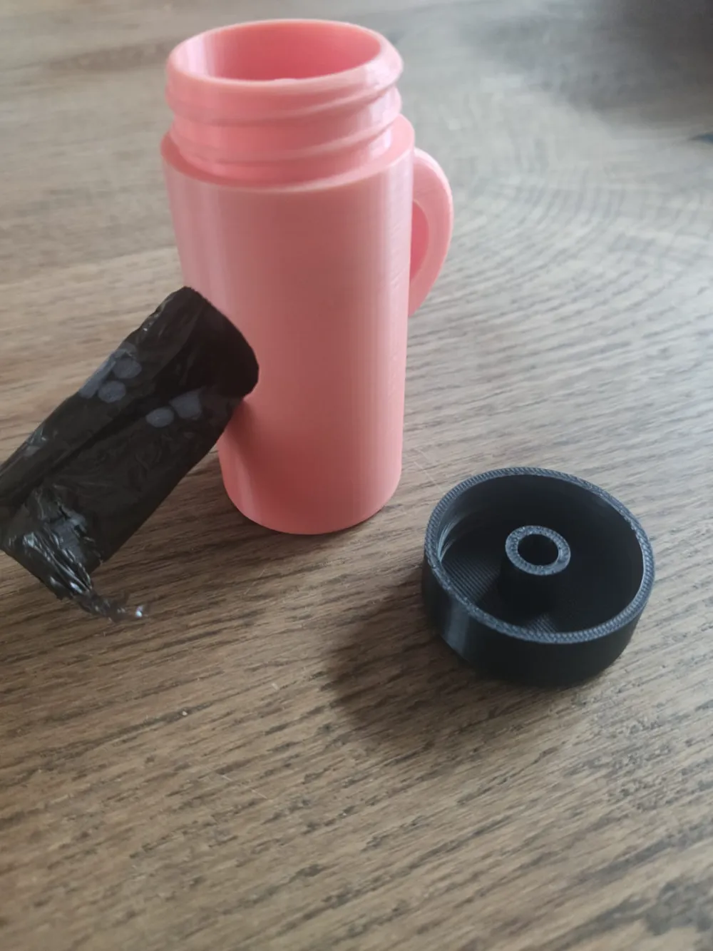 Dog Poop Bag Holder, photo 2 of 4 - Leash & Poop-bag Holders, hond