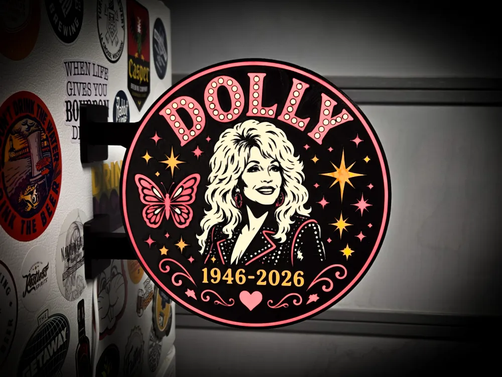 DOLLY PARTON MEMORIAL ~ 2-Sided Round Lightbox, photo 4 of 4 - DOLLY PARTON MEMORIAL ~ 2-Sided Round Lightbox Household
