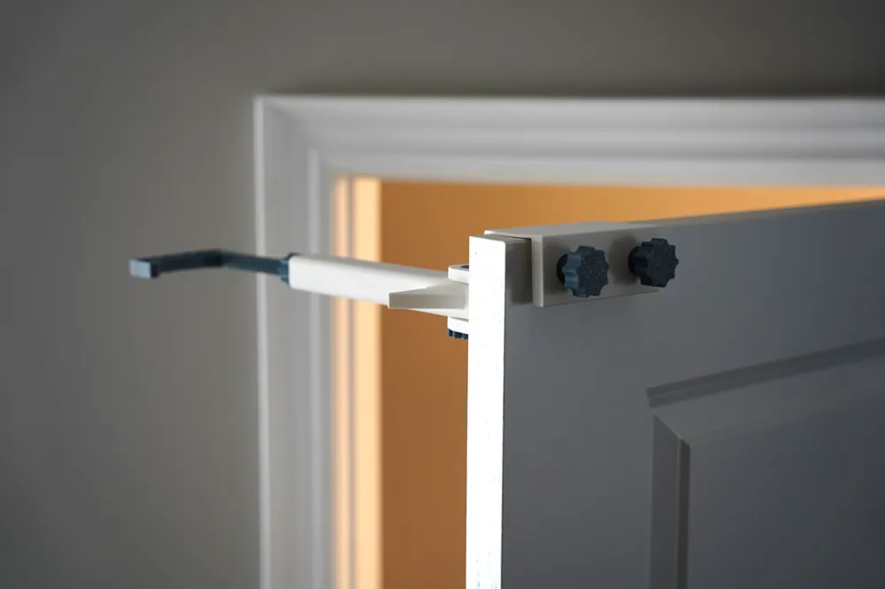 DOOG STOPPER door lock, only let CAT in!, photo 3 of 4 - DOOG STOPPER door lock, only let CAT in! Pets