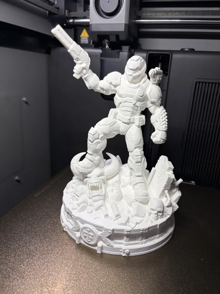DOOM Slayer, photo 2 of 4 - DOOM Slayer Art