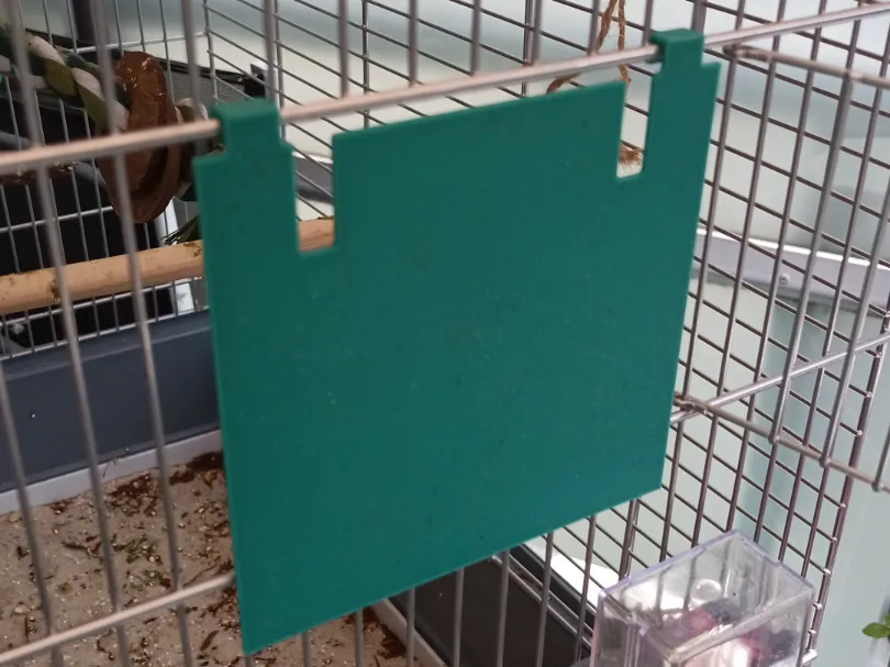 Door cover for bird cage - Sicherung für Käfigtüre