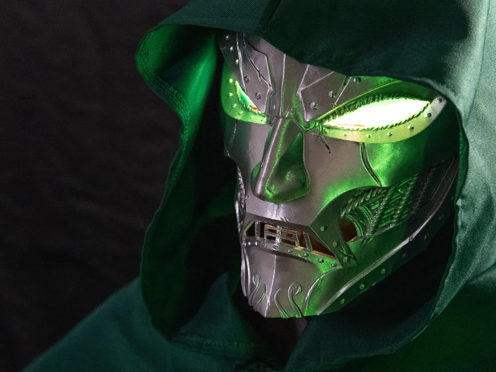 Dr. Doom Mask (Life Size) - Marvel, photo 4 of 4 - Dr. Doom Mask (Life Size) - Marvel Props & Cosplay