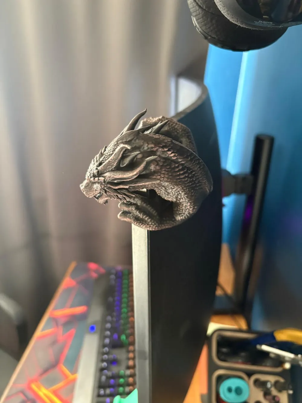 Dragon Monitor Topper Decor, photo 3 of 5 - Monitor Risers & Desk Shelves, office