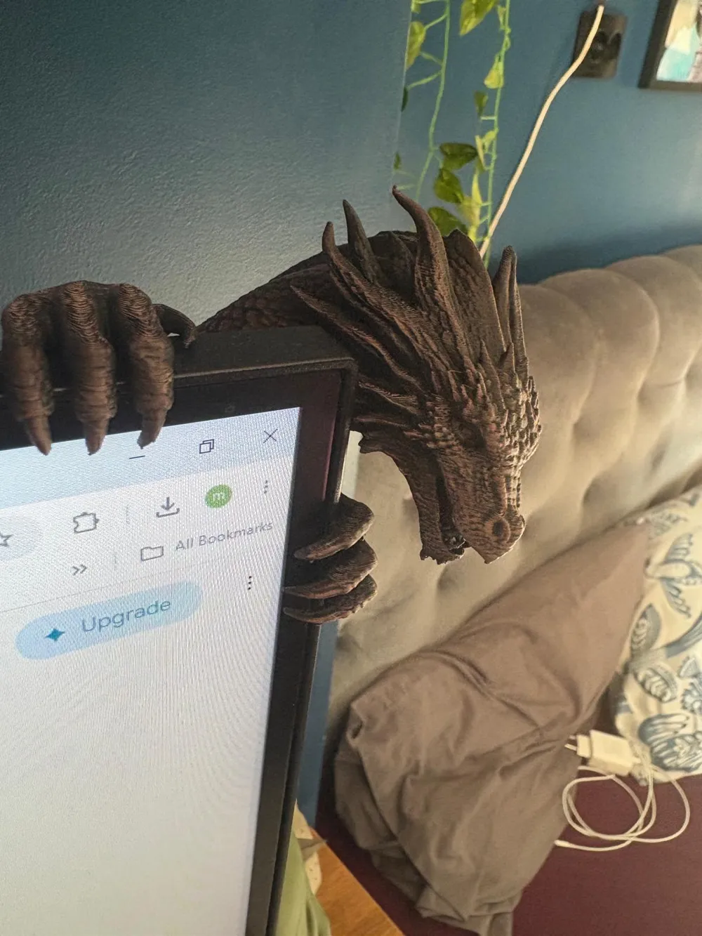 Dragon Monitor Topper Decor, photo 5 of 5 - Monitor Risers & Desk Shelves, office