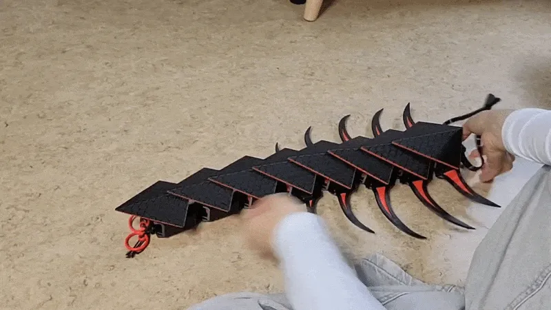 Dragon Spine Armor - Deployable Scale Mechanism, photo 4 of 5 - Wearable Armour Pieces, scales