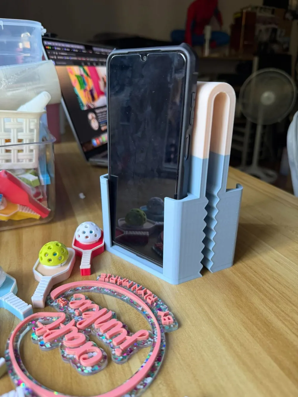 Dual-Slot Net Phone Holder, photo 2 of 4 - Dual-Slot Net Phone Holder Mobile & Device Accessories