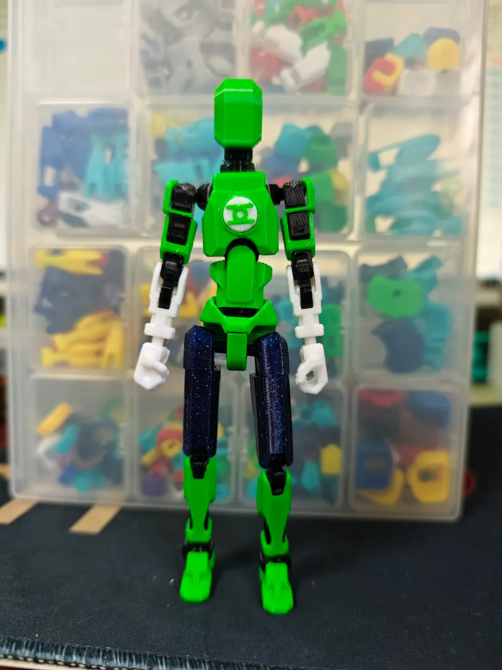 Green Lantern Dummy 13 Figure, another view - Superman & Justice League, action figures