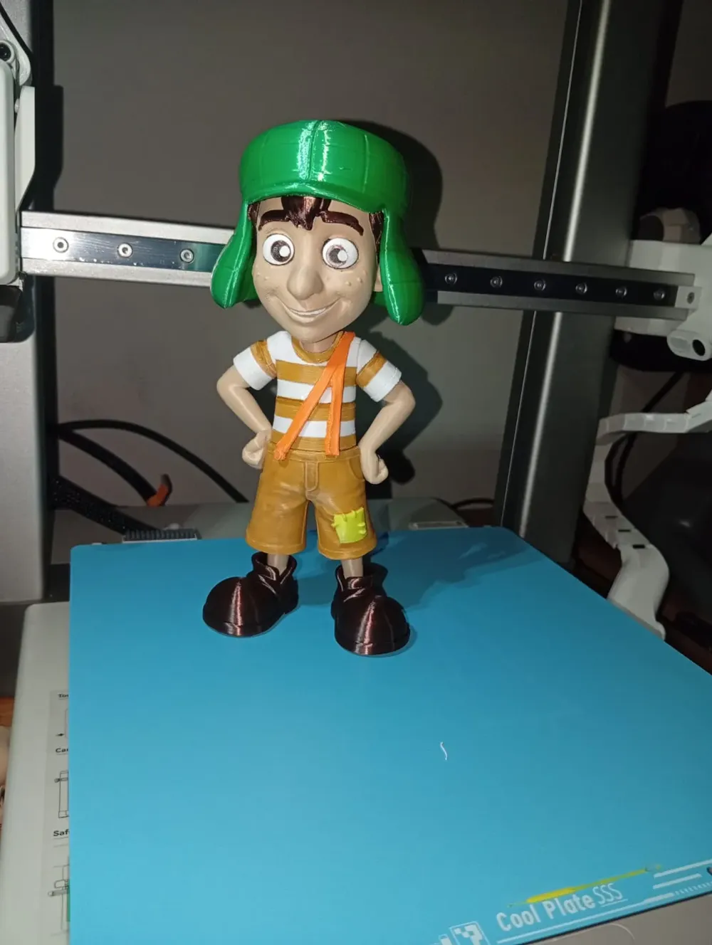 El Chavo, 20 cm Multi-Part Model Required, photo 3 of 4 - El Chavo, 20 cm Multi-Part Model Required Toys & Games
