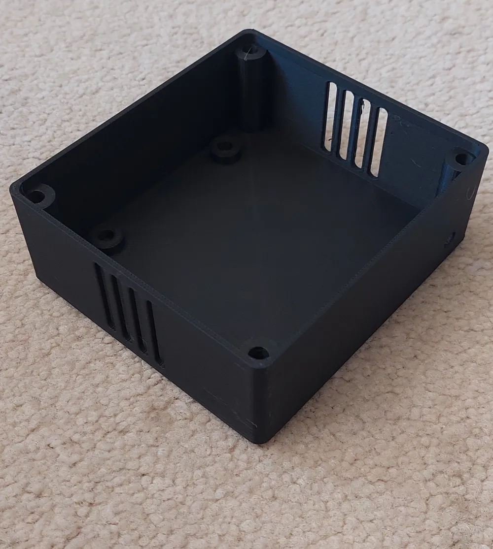 Electronics enclosure, with vent Customisable, photo 3 of 3 - Electronics enclosure, with vent Customisable Mobile & Device Accessories