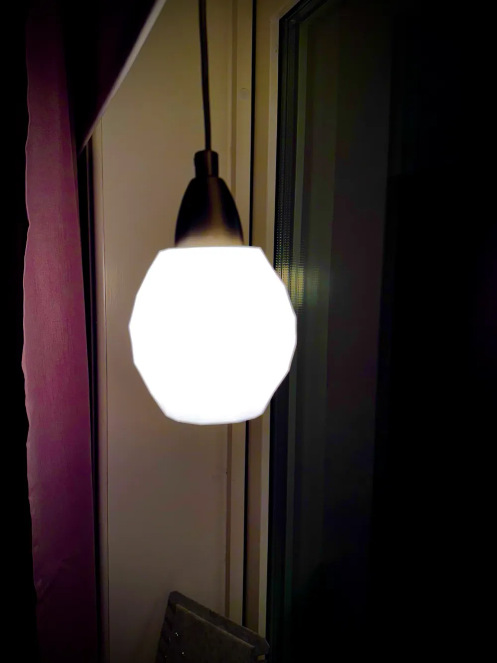Elegant low poly lamp shade, photo 3 of 4 - Elegant low poly lamp shade Household