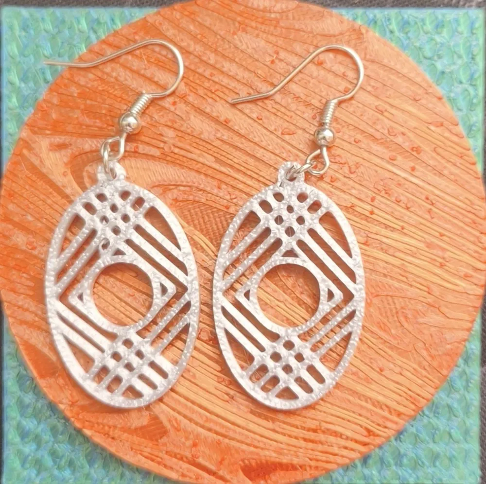 Pack pendientes minimalistas elegantes, photo 4 of 4 - Pack pendientes minimalistas elegantes Fashion