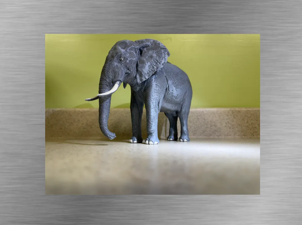 Elephant-Ultra-realistic figure, photo 2 of 4 - Elephant-Ultra-realistic figure Miniatures