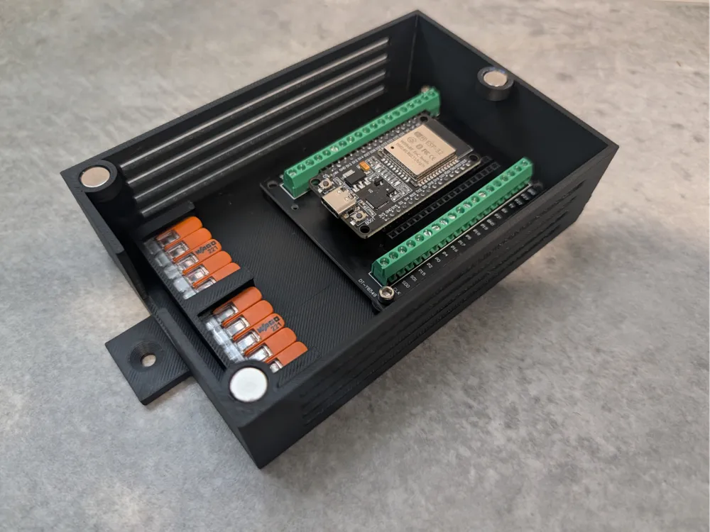 ESP32 enclosure for 38 Pin Breakout Board, photo 4 of 4 - ESP32 enclosure for 38 Pin Breakout Board Mobile & Device Accessories