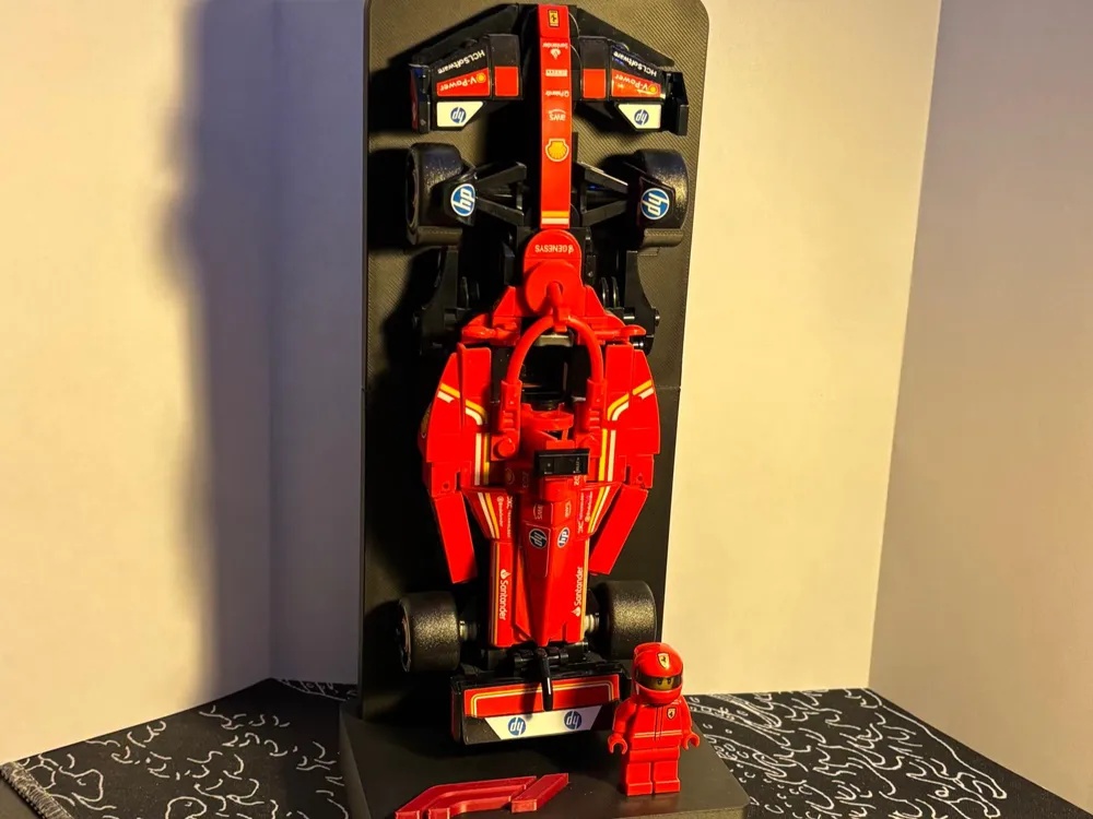F1 car stand