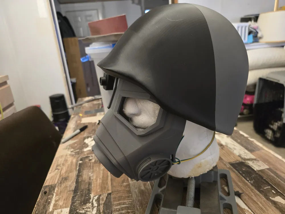 Fallout New Vegas NCR Mask and Helmet, photo 4 of 4 - Fallout New Vegas NCR Mask and Helmet Props & Cosplay