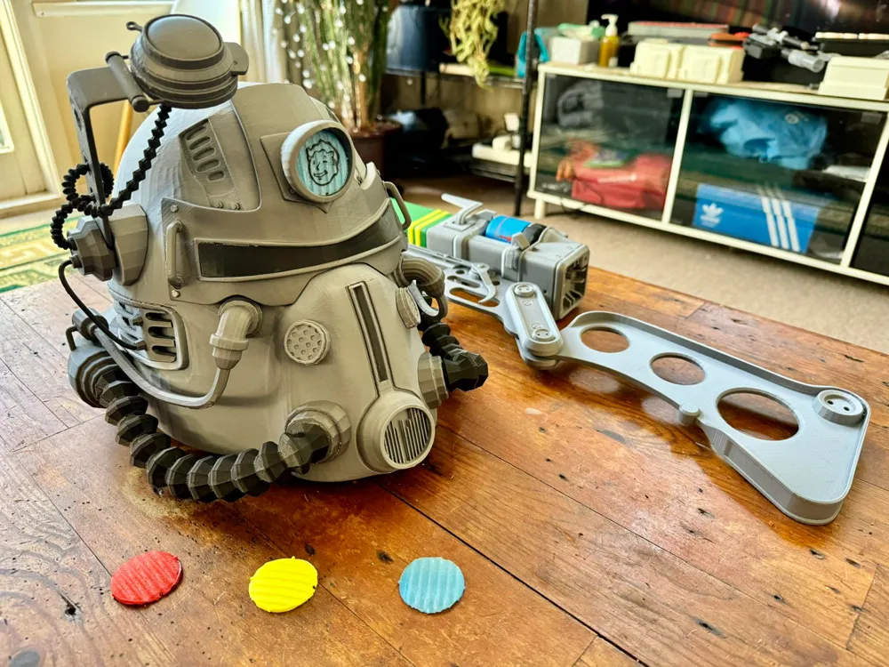 Fallout T-51 Helmet with Lens Options