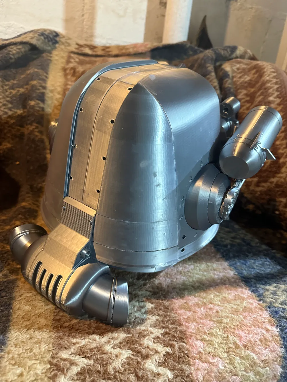 Fallout T45 Helmet (wearable), photo 3 of 4 - Fallout T45 Helmet (wearable) Props & Cosplay